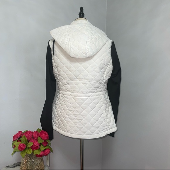 Calvin Klein Black & White Block Quilted Hooded Zip Up Jacket - Duplicate - Picture 12 of 15